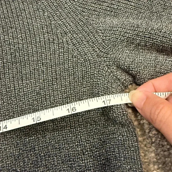 NWT Banana Republic Grey Unisex Sweater size M 100% Cotton Supima - Picture 4 of 6